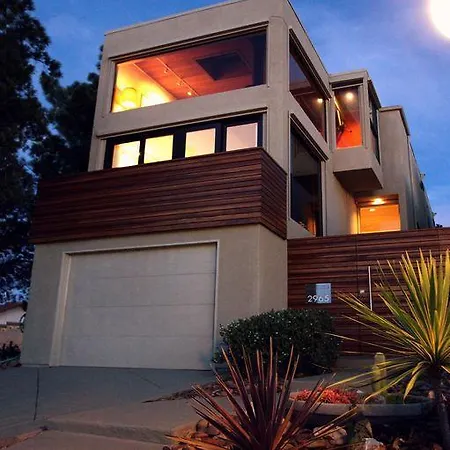 Bay View Modern Villa - A Vhc Exclusive Home